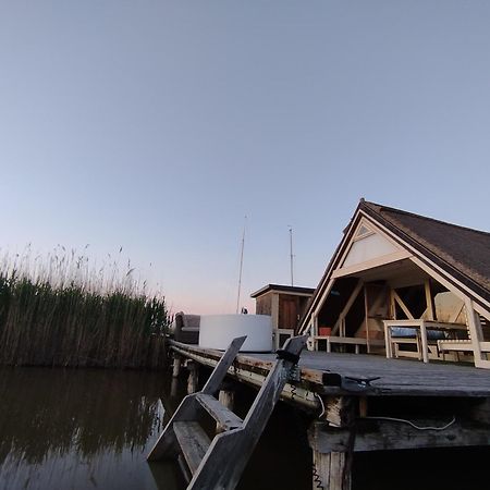 Pfahlbau Sunset II Toplage Inklusive Elektroboot Rust Dış mekan fotoğraf