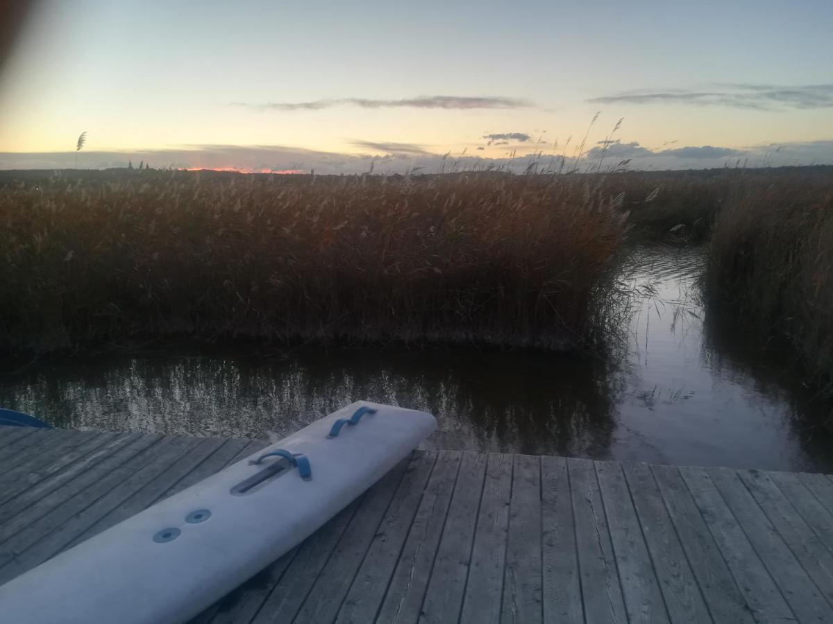 Pfahlbau Sunset II Toplage Inklusive Elektroboot Rust Dış mekan fotoğraf