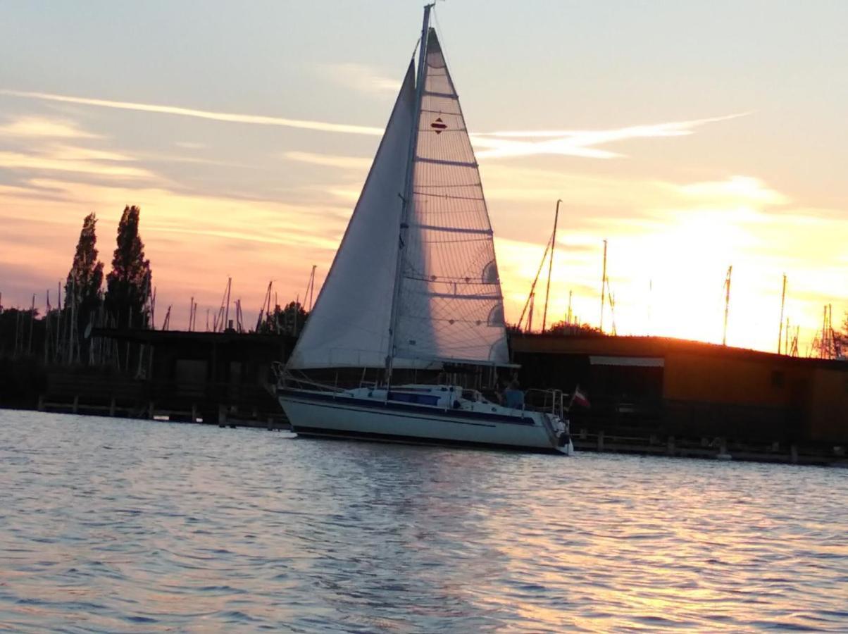 Pfahlbau Sunset II Toplage Inklusive Elektroboot Rust Dış mekan fotoğraf