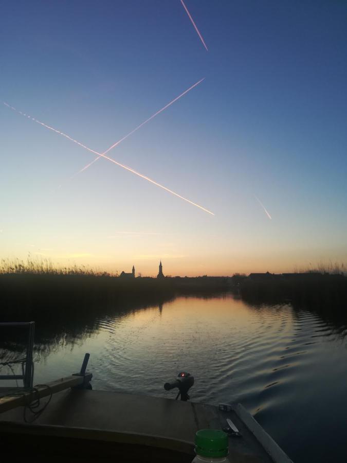 Pfahlbau Sunset II Toplage Inklusive Elektroboot Rust Dış mekan fotoğraf