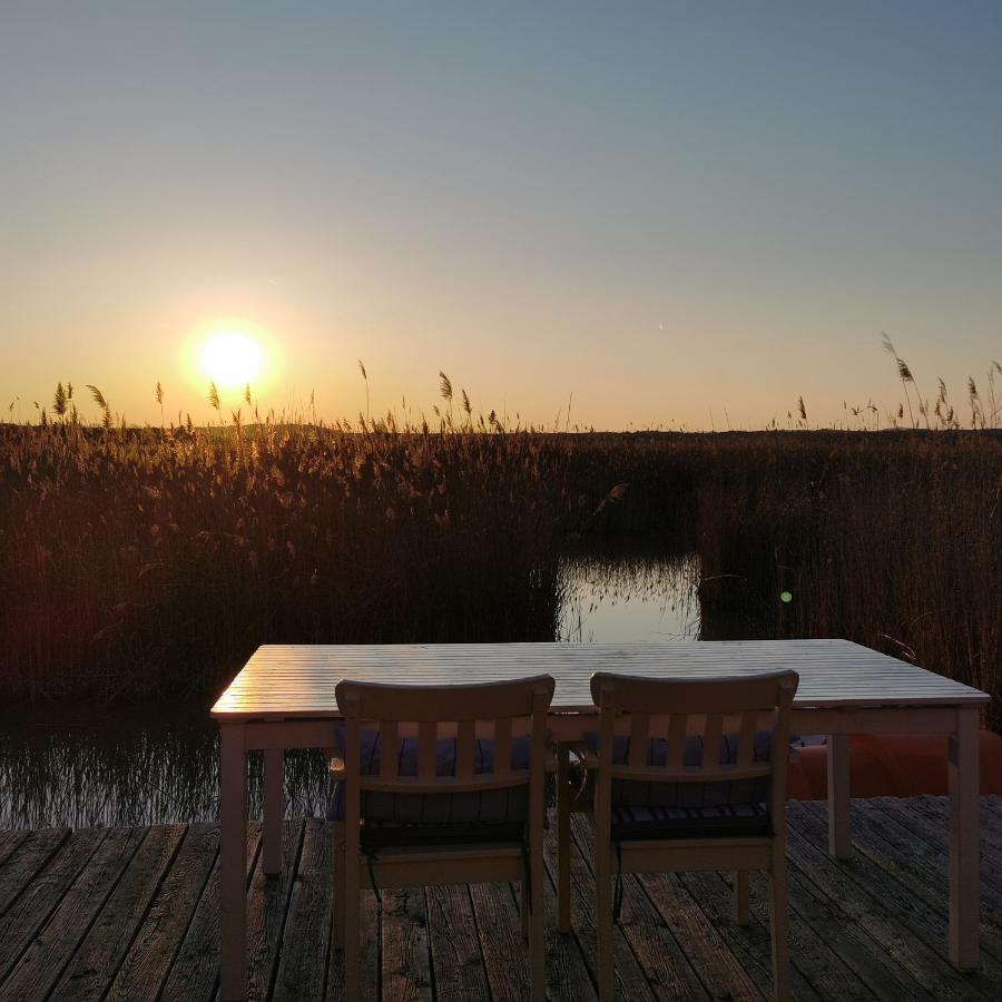 Pfahlbau Sunset II Toplage Inklusive Elektroboot Rust Dış mekan fotoğraf
