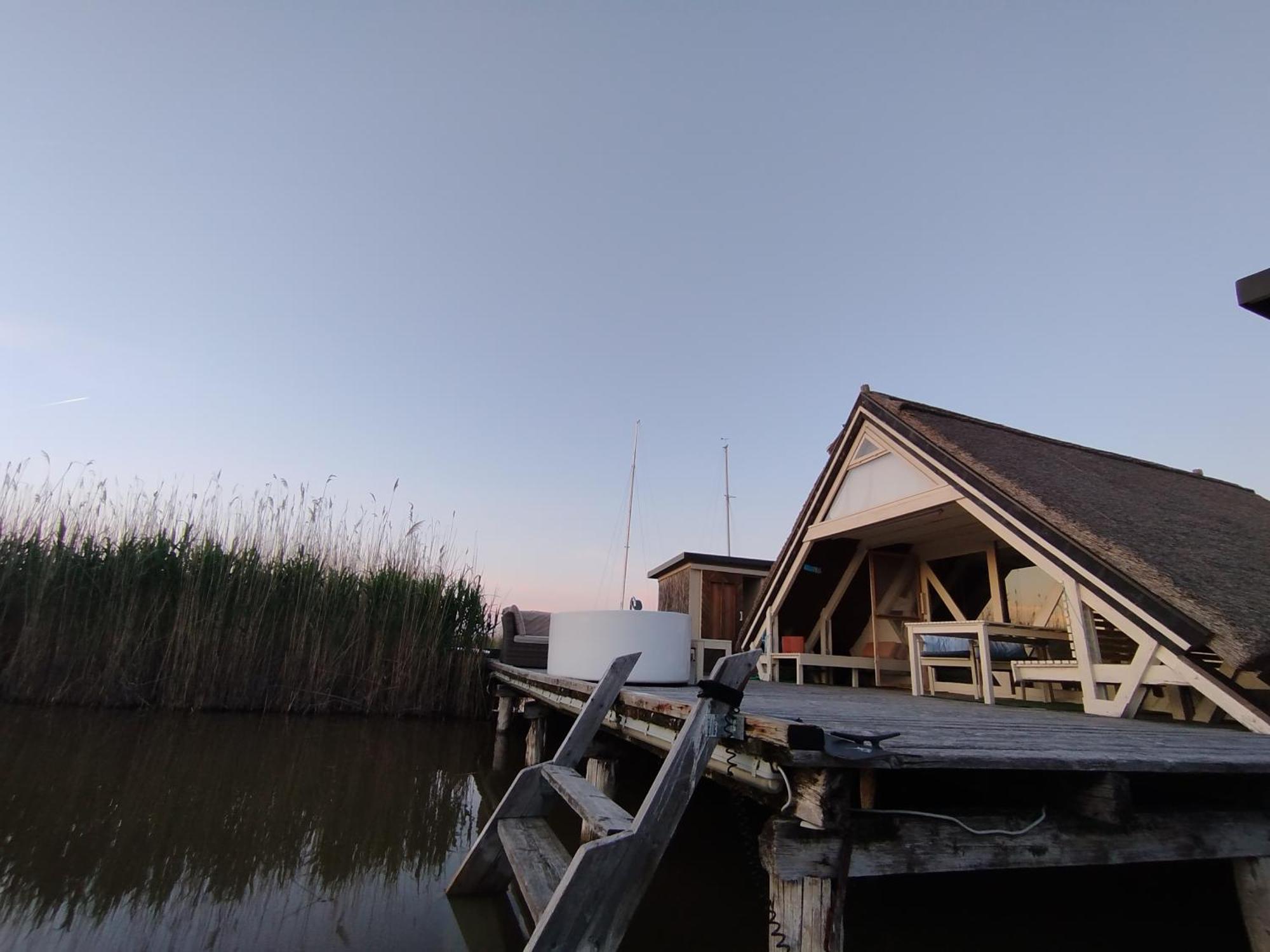 Pfahlbau Sunset II Toplage Inklusive Elektroboot Rust Dış mekan fotoğraf